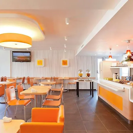 Ibis Budget Versailles Hotel 2*