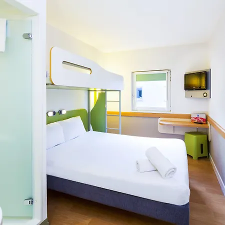 Ibis Budget Versailles 2*
