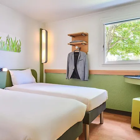 Ibis Budget Versailles Hotel
